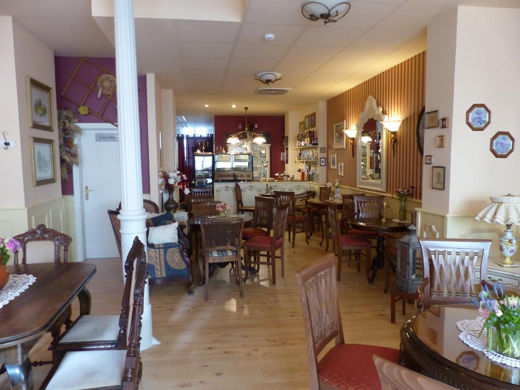 Cafe 28 & Pension Am Markt Wißmar Exteriér fotografie